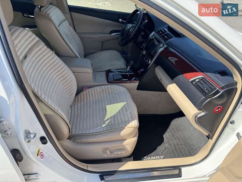 Седан Toyota Camry 2013 в Виннице фото 25 Седан Toyota Camry 2013 в Виннице