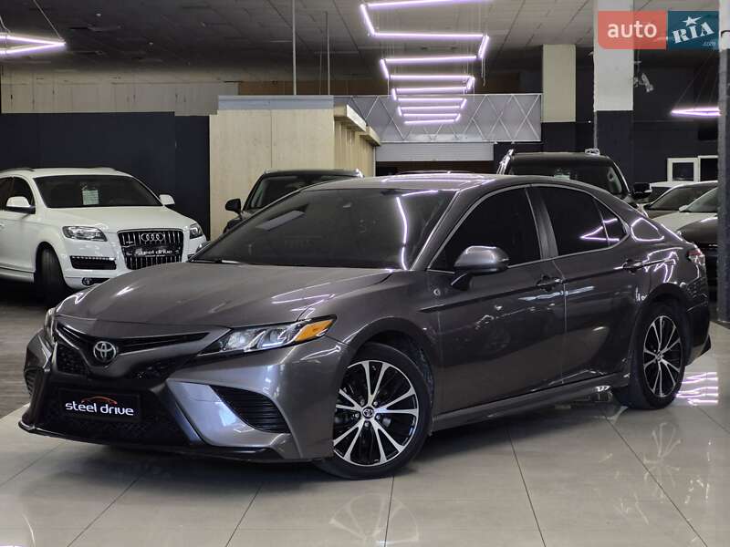 Toyota Camry 2017