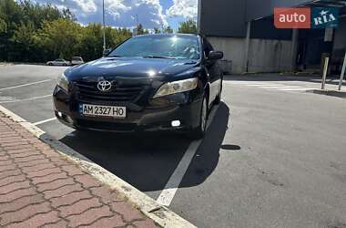 Седан Toyota Camry 2007 в Киеве