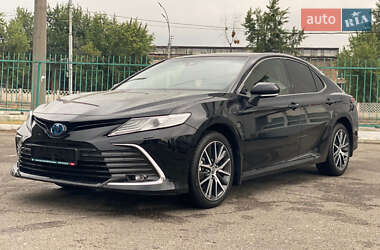 Седан Toyota Camry 2024 в Киеве