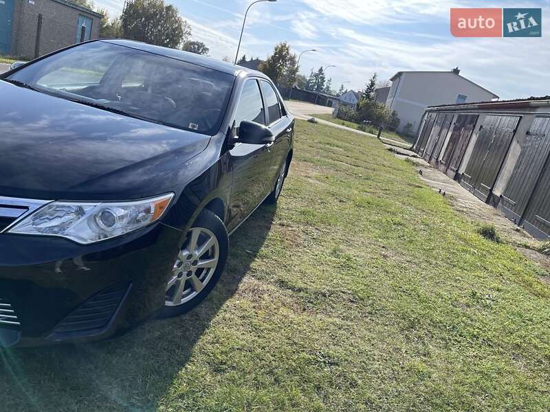 Toyota Camry 2014