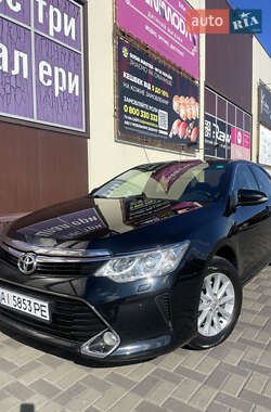 Седан Toyota Camry 2017 в Броварах