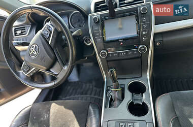 Седан Toyota Camry 2015 в Львове