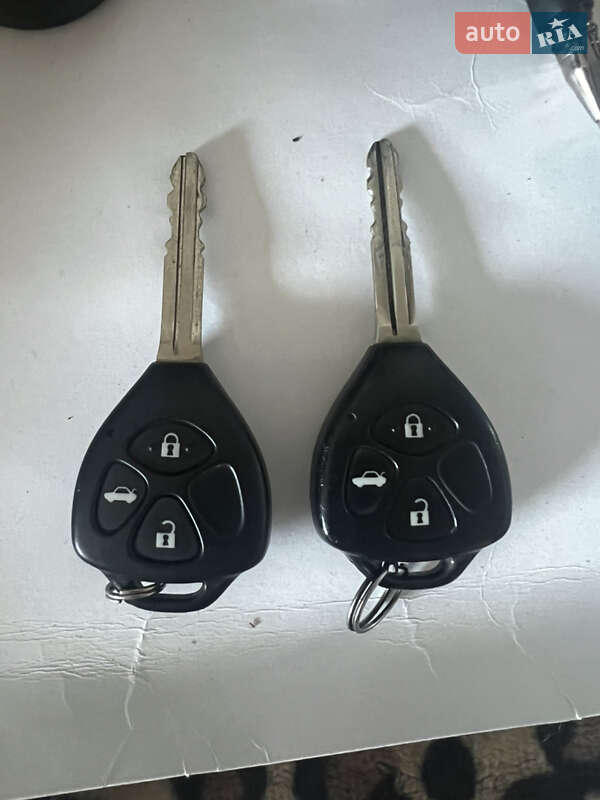 Седан Toyota Camry 2014 в Черновцах