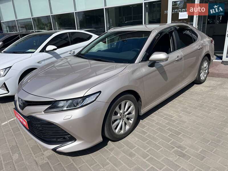 Toyota Camry 2017