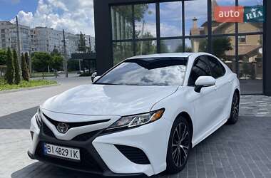Седан Toyota Camry 2020 в Полтаві
