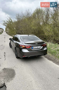 Седан Toyota Camry 2019 в Тернополі
