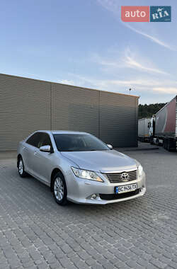 Седан Toyota Camry 2012 в Львове