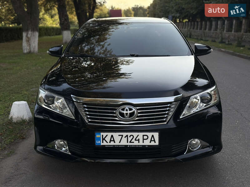 Седан Toyota Camry 2012 в Белой Церкви