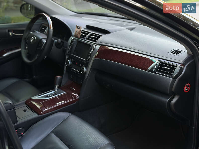 Седан Toyota Camry 2012 в Белой Церкви