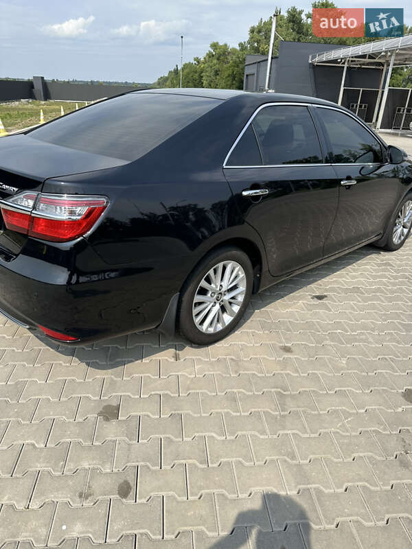 Седан Toyota Camry 2016 в Кагарлику