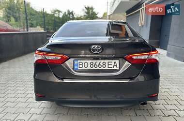 Седан Toyota Camry 2019 в 
