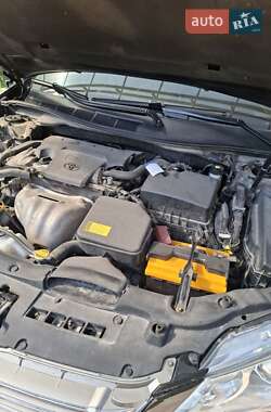 Седан Toyota Camry 2014 в Тетієві