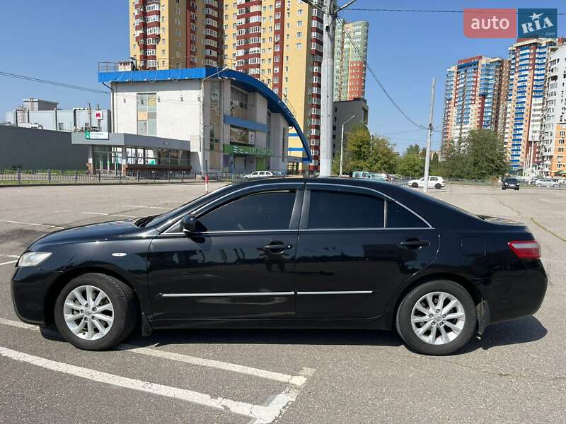 Седан Toyota Camry 2008 в Харькове