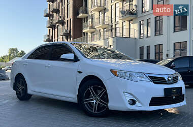 Седан Toyota Camry 2011 в Одессе