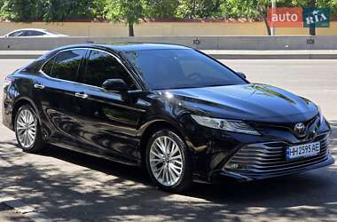 Седан Toyota Camry 2019 в Одессе