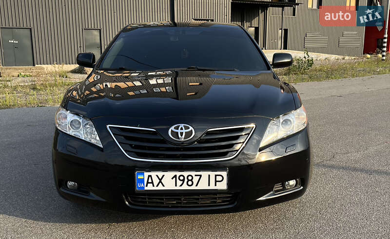 Седан Toyota Camry 2006 в Харькове