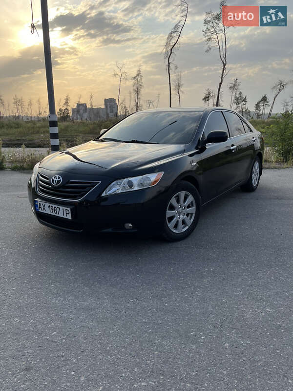 Седан Toyota Camry 2006 в Харькове