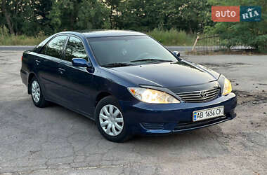 Седан Toyota Camry 2005 в Виннице