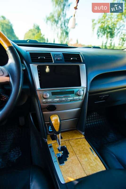 Седан Toyota Camry 2006 в Черновцах