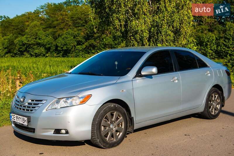 Седан Toyota Camry 2006 в Черновцах