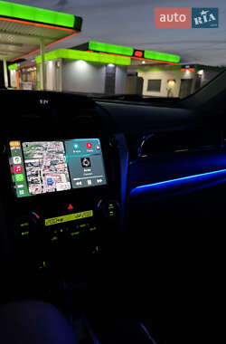 Седан Toyota Camry 2012 в Кривому Розі