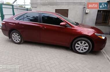 Седан Toyota Camry 2017 в Изюме