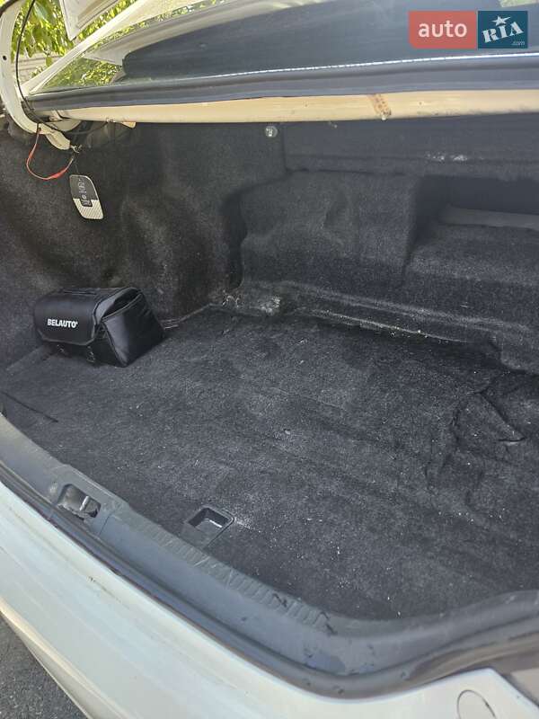 Седан Toyota Camry 2013 в Києві