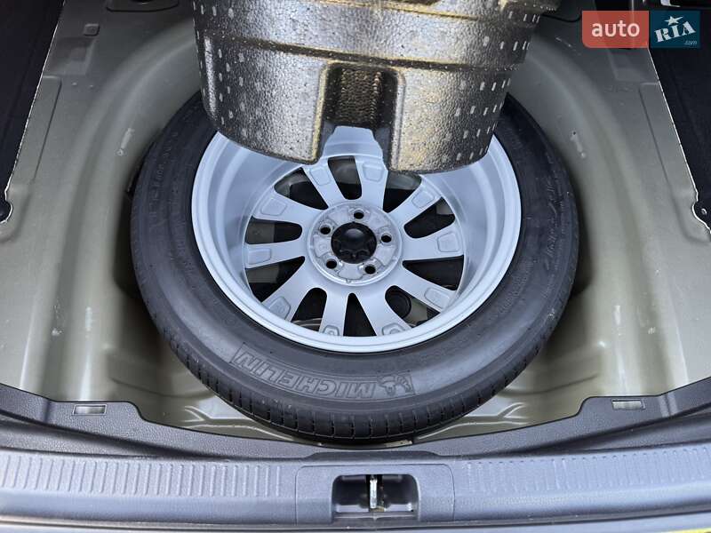 Седан Toyota Camry 2021 в Львові