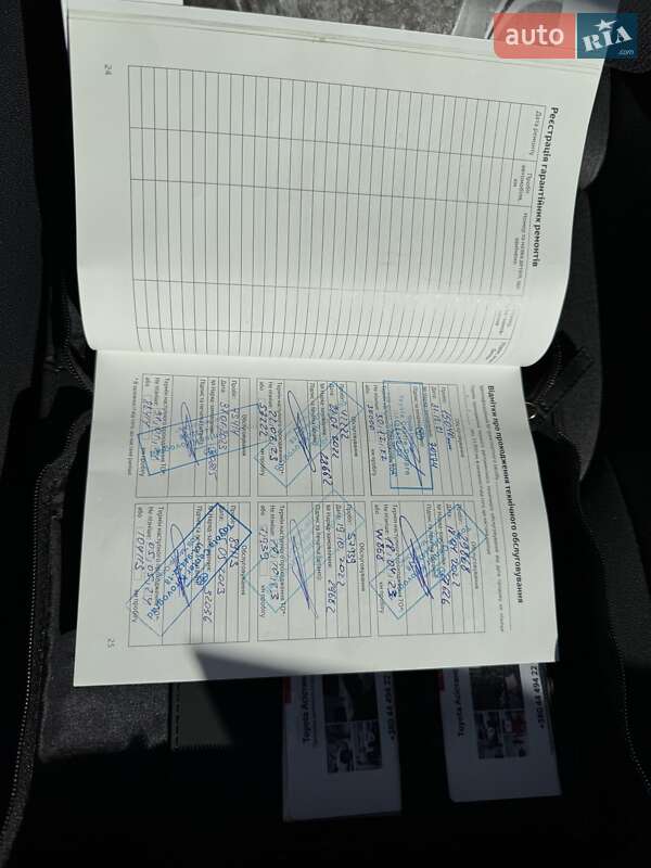 Седан Toyota Camry 2021 в Львові