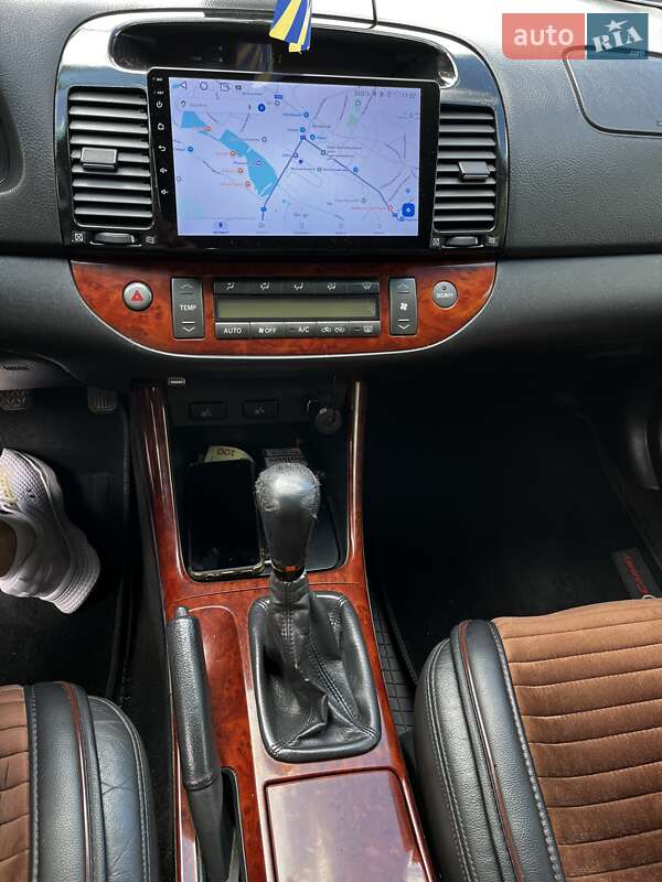 Седан Toyota Camry 2004 в Василькові