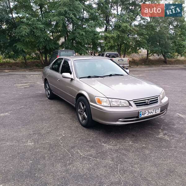 Toyota Camry 2000