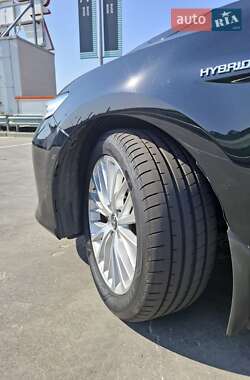 Седан Toyota Camry 2019 в 