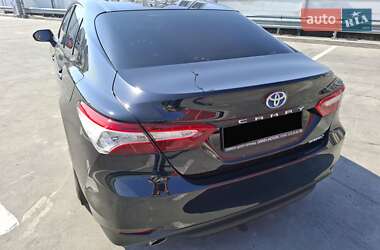 Седан Toyota Camry 2019 в 