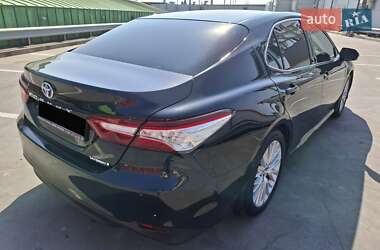 Седан Toyota Camry 2019 в 