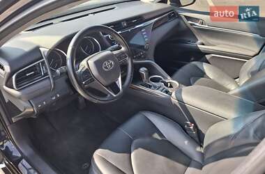 Седан Toyota Camry 2019 в 