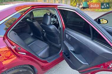 Седан Toyota Camry 2017 в Киеве