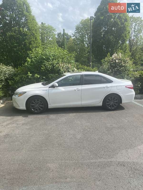 Седан Toyota Camry 2015 в Києві