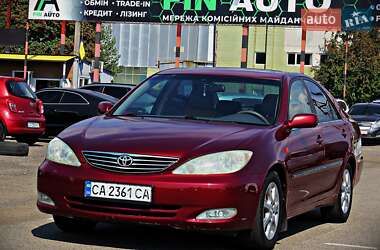 Седан Toyota Camry 2004 в Черкассах