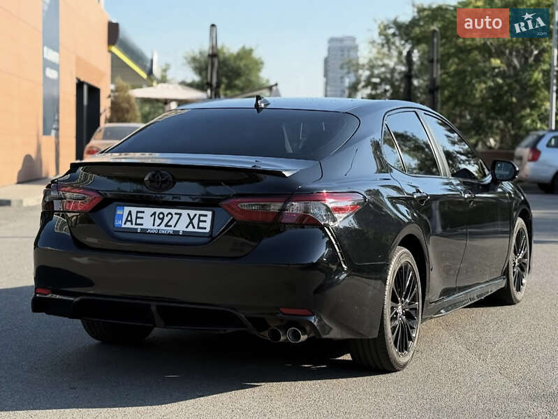 Седан Toyota Camry 2020 в Дніпрі