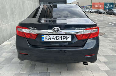 Седан Toyota Camry 2013 в 