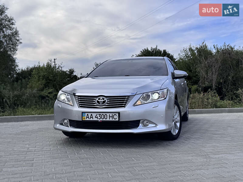Toyota Camry 2012