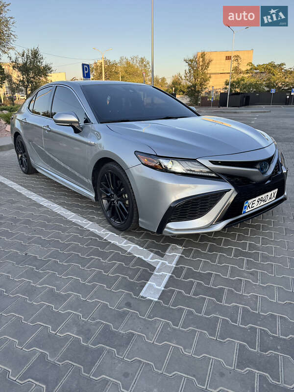 Седан Toyota Camry 2021 в Днепре фото 2 Седан Toyota Camry 2021 в Днепре