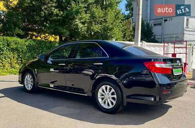 Седан Toyota Camry 2012 в 