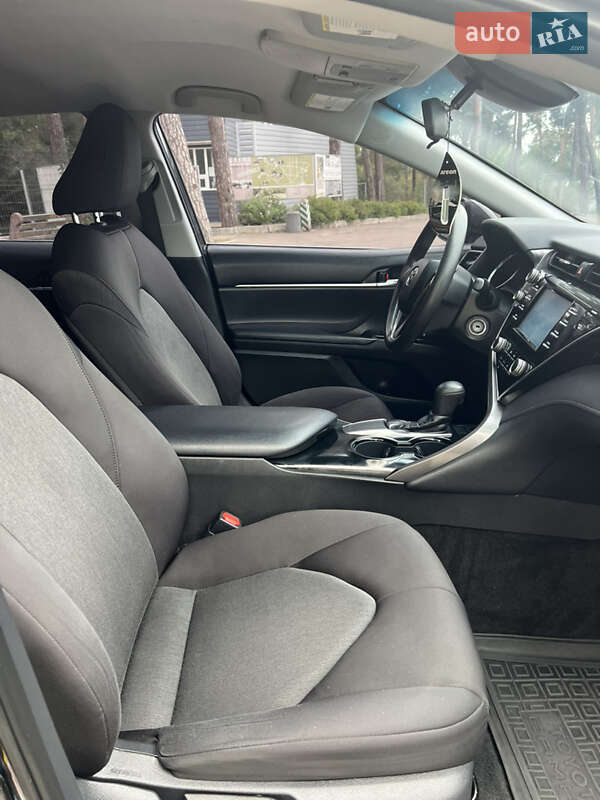 Седан Toyota Camry 2018 в Киеве фото 36 Седан Toyota Camry 2018 в Киеве