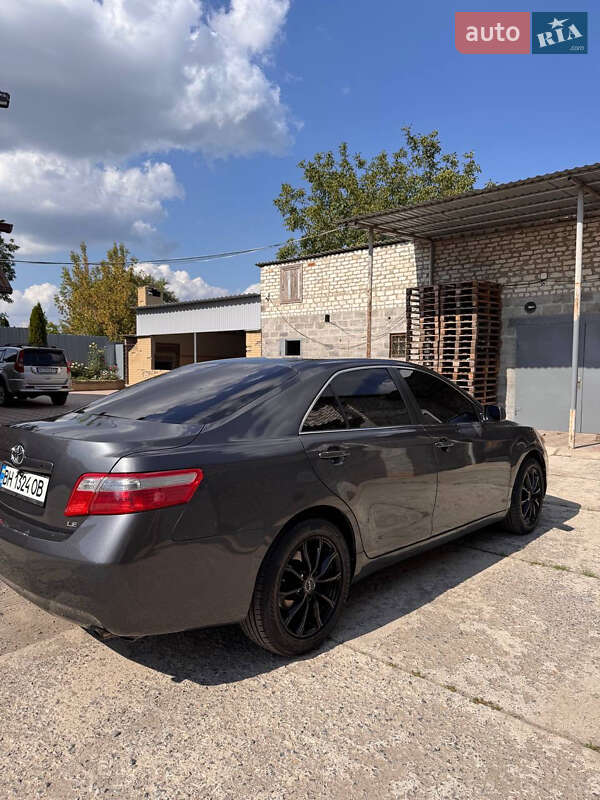 Седан Toyota Camry 2008 в Славянске