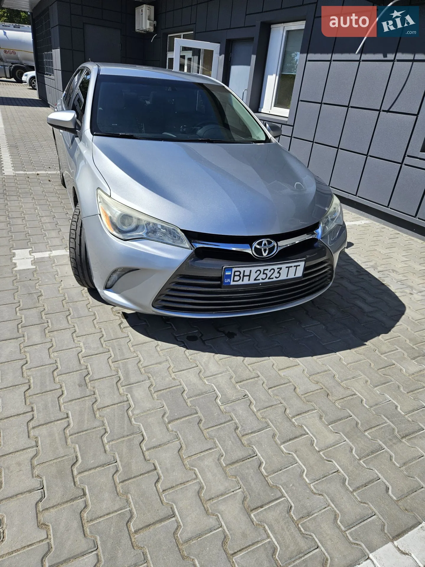 2015 Toyota Camry - фото 1