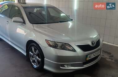 Седан Toyota Camry 2006 в Днепре