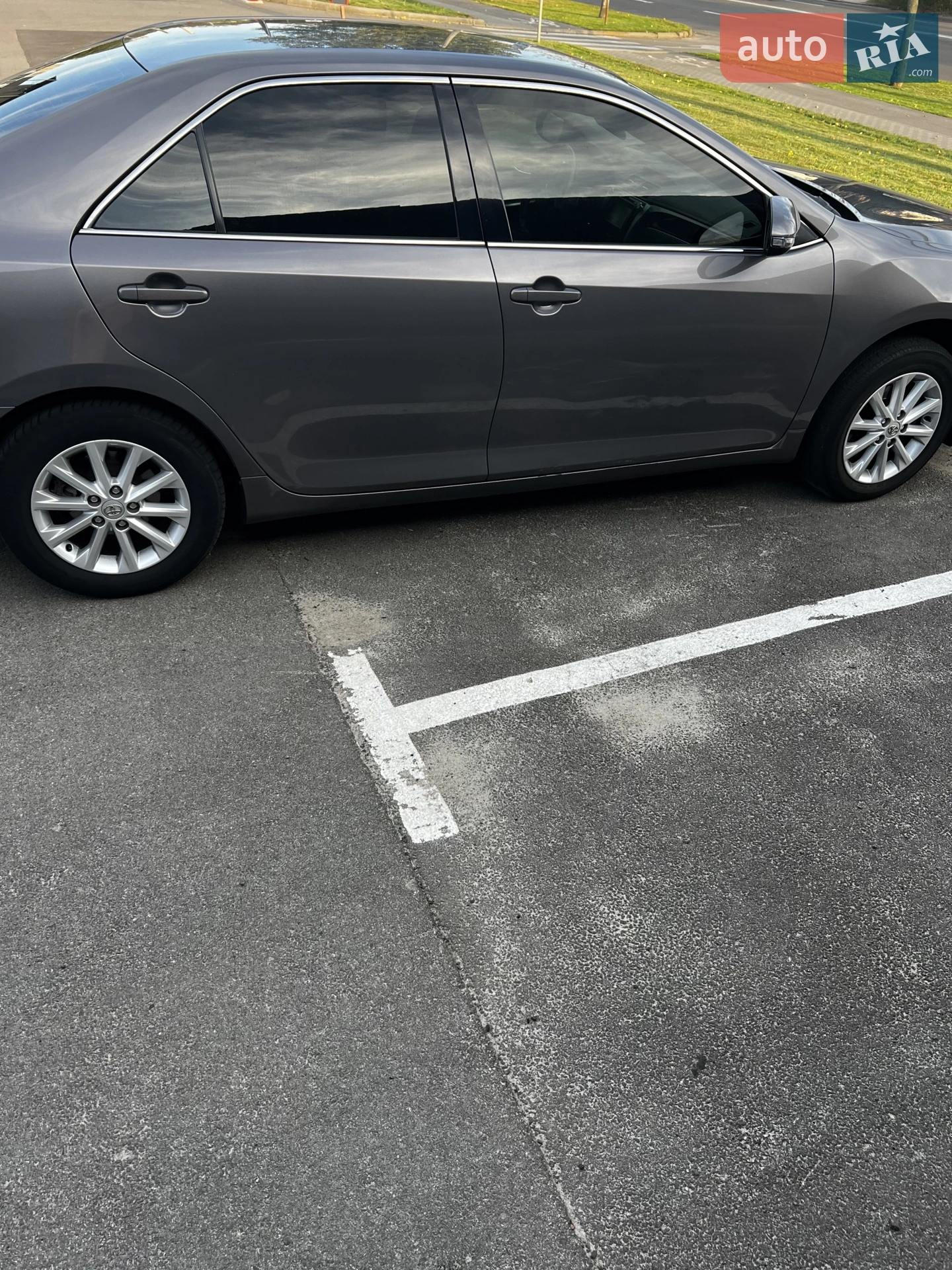 2016 Toyota Camry - мініатюра 17