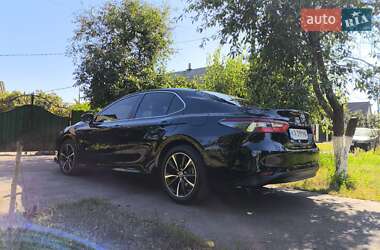 Седан Toyota Camry 2022 в Киеве